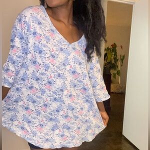 Marina Luna Intimate Floral Print Mid-Sleeve Top like NEW